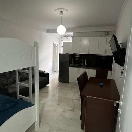 Hafuzi Seaside Apartment *